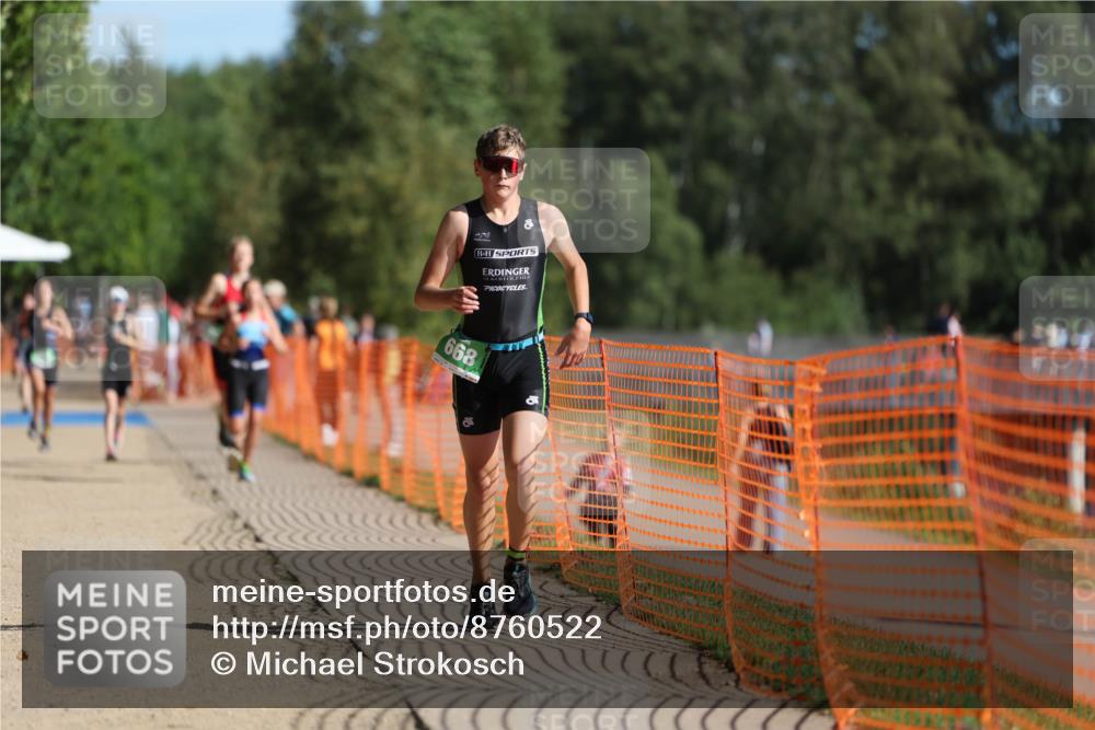 07.09.2025 - 19. Norderstedt Triathlon Michael Strokosch http://msf.ph/oto/8760522 07.09.2025 10:45:21 Laufen 114, 668 meine-sportfotos.de