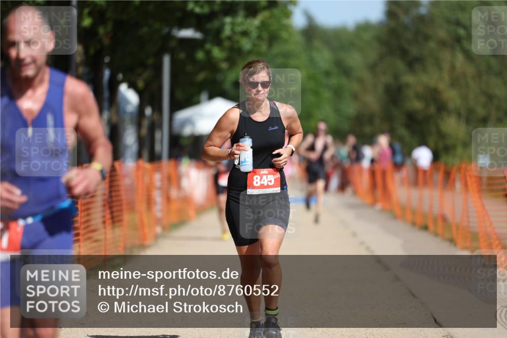 07.09.2025 - 19. Norderstedt Triathlon Michael Strokosch http://msf.ph/oto/8760552 07.09.2025 12:07:14 Laufen 821, 845 meine-sportfotos.de