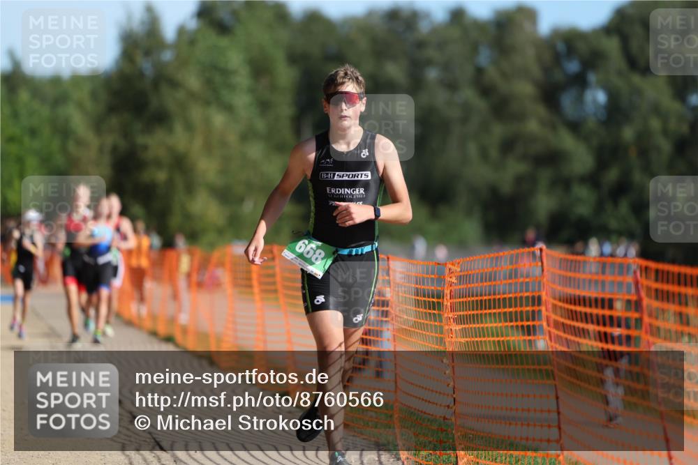 07.09.2025 - 19. Norderstedt Triathlon Michael Strokosch http://msf.ph/oto/8760566 07.09.2025 10:45:22 Laufen 57, 104, 114, 668 meine-sportfotos.de