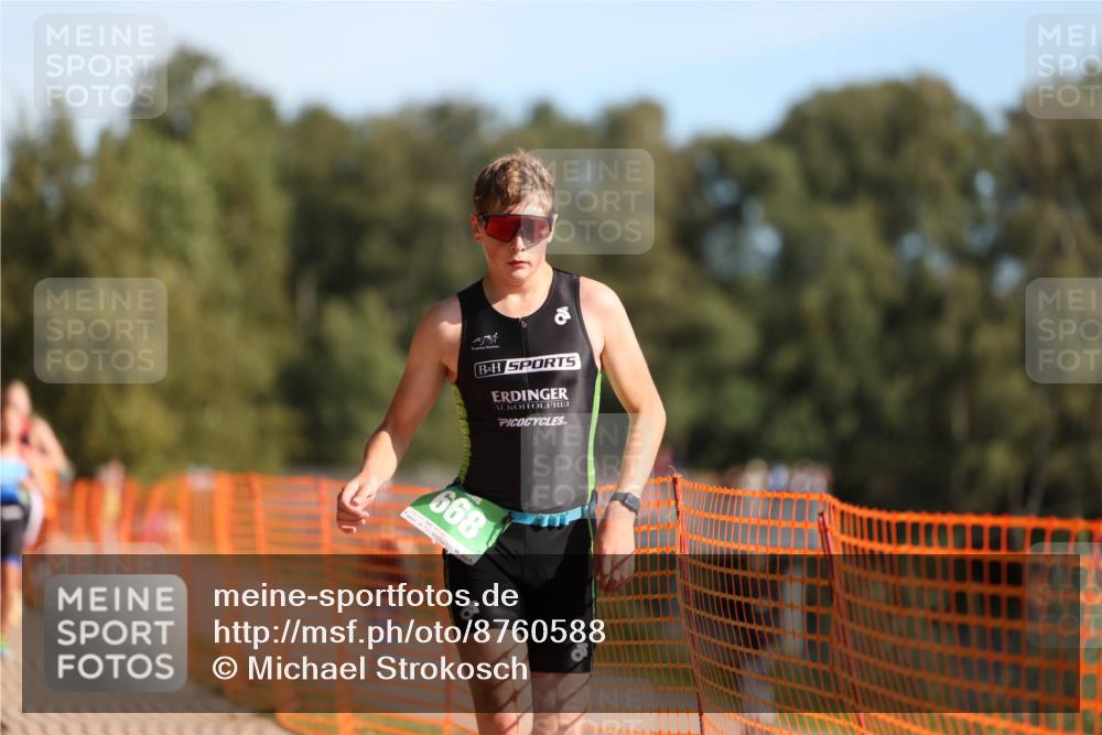 07.09.2025 - 19. Norderstedt Triathlon Michael Strokosch http://msf.ph/oto/8760588 07.09.2025 10:45:23 Laufen 57, 89, 104, 114, 668, 670 meine-sportfotos.de
