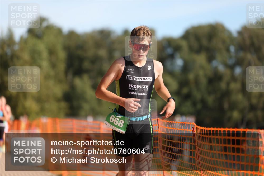 07.09.2025 - 19. Norderstedt Triathlon Michael Strokosch http://msf.ph/oto/8760604 07.09.2025 10:45:23 Laufen 57, 89, 104, 114, 668, 670 meine-sportfotos.de