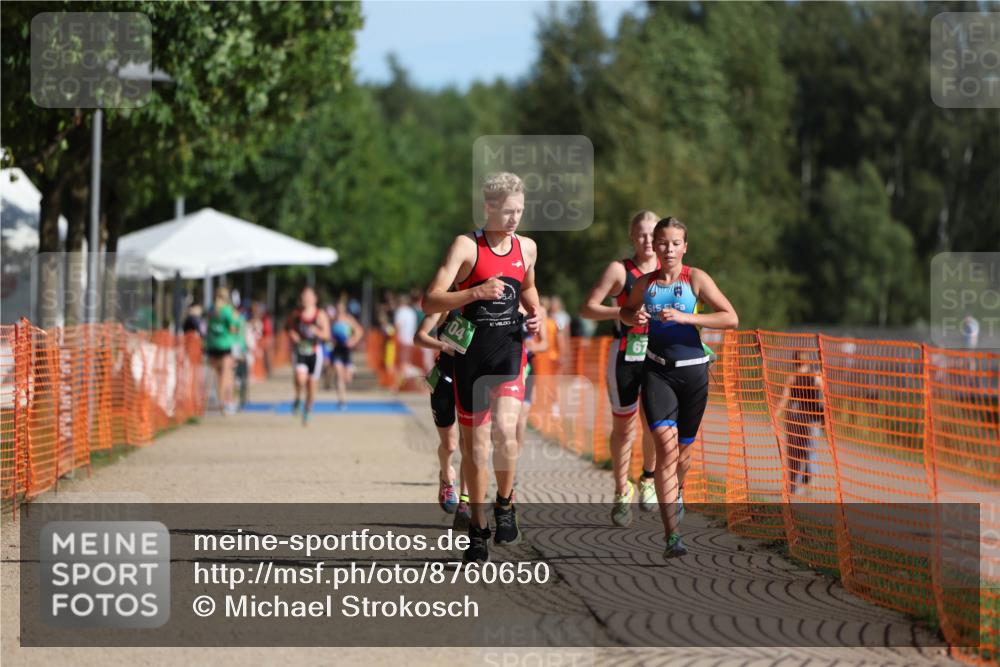 07.09.2025 - 19. Norderstedt Triathlon Michael Strokosch http://msf.ph/oto/8760650 07.09.2025 10:45:26 Laufen 57, 89, 104, 668, 669, 670 meine-sportfotos.de
