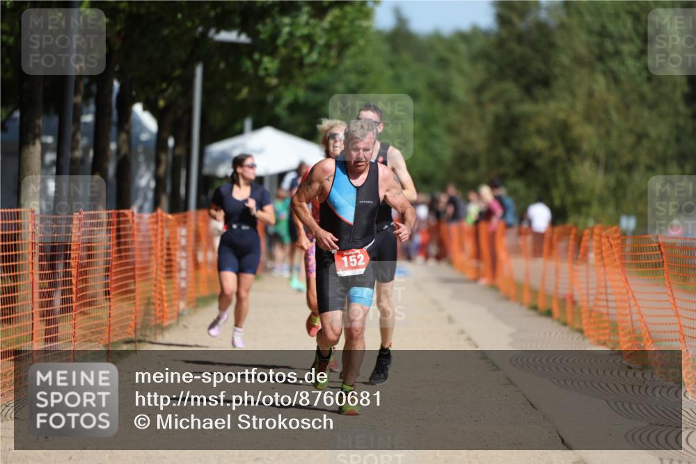 07.09.2025 - 19. Norderstedt Triathlon Michael Strokosch http://msf.ph/oto/8760681 07.09.2025 12:07:21 Laufen 152, 1200, 1314, 1368 meine-sportfotos.de