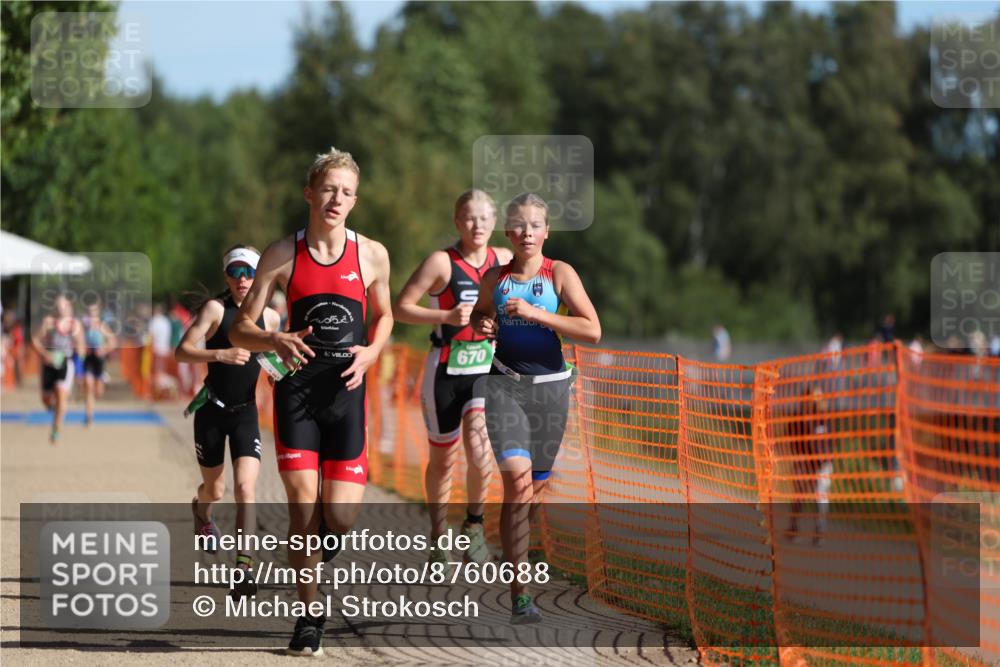 07.09.2025 - 19. Norderstedt Triathlon Michael Strokosch http://msf.ph/oto/8760688 07.09.2025 10:45:27 Laufen 57, 89, 104, 668, 669, 670 meine-sportfotos.de