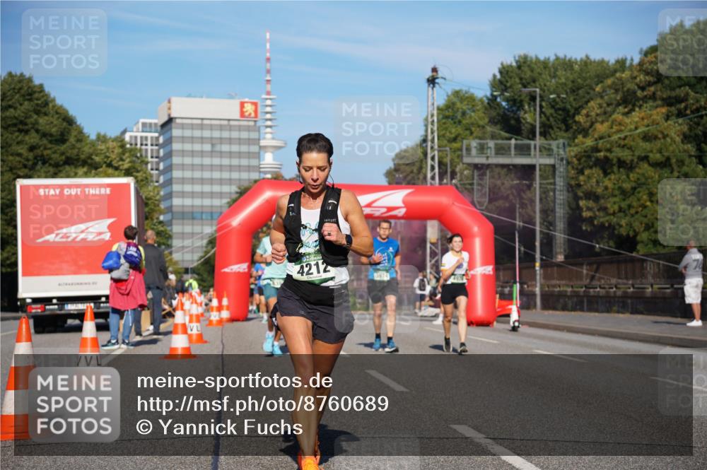 07.09.2025 - BARMER Alsterlauf Yannick Fuchs http://msf.ph/oto/8760689 07.09.2025 09:40:18 Laufen 4212, 5974 meine-sportfotos.de