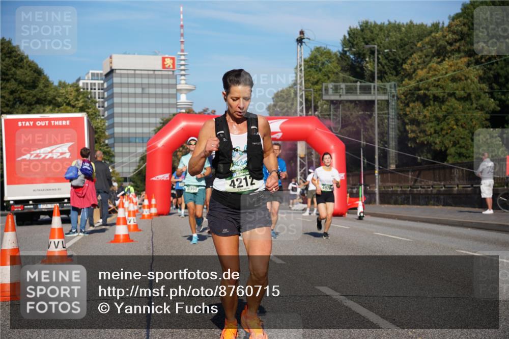 07.09.2025 - BARMER Alsterlauf Yannick Fuchs http://msf.ph/oto/8760715 07.09.2025 09:40:18 Laufen 8391, 4212, 4975 meine-sportfotos.de