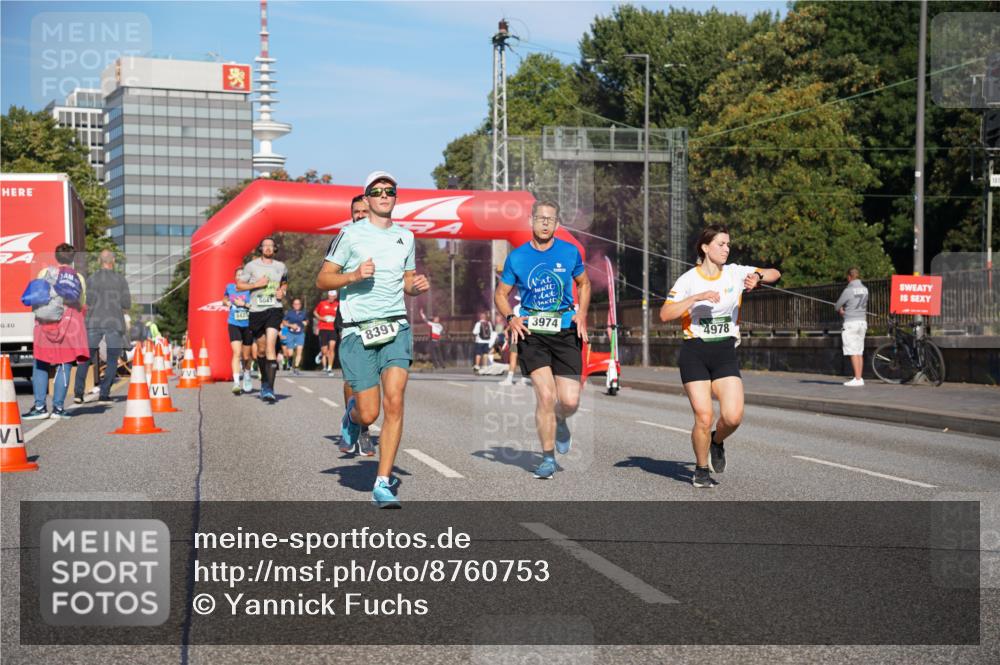 07.09.2025 - BARMER Alsterlauf Yannick Fuchs http://msf.ph/oto/8760753 07.09.2025 09:40:20 Laufen 5043, 8391, 3974, 4978 meine-sportfotos.de
