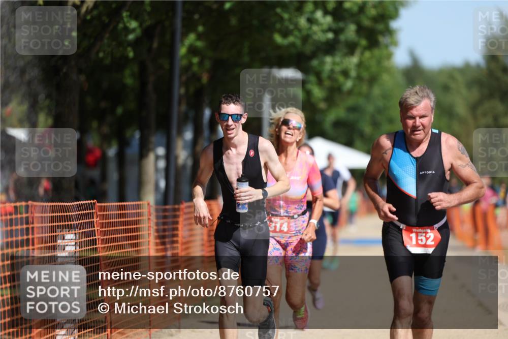 07.09.2025 - 19. Norderstedt Triathlon Michael Strokosch http://msf.ph/oto/8760757 07.09.2025 12:07:23 Laufen 152, 1200, 1314, 1368 meine-sportfotos.de