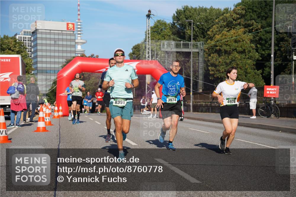 07.09.2025 - BARMER Alsterlauf Yannick Fuchs http://msf.ph/oto/8760778 07.09.2025 09:40:20 Laufen 5043, 3974, 8391, 4978 meine-sportfotos.de