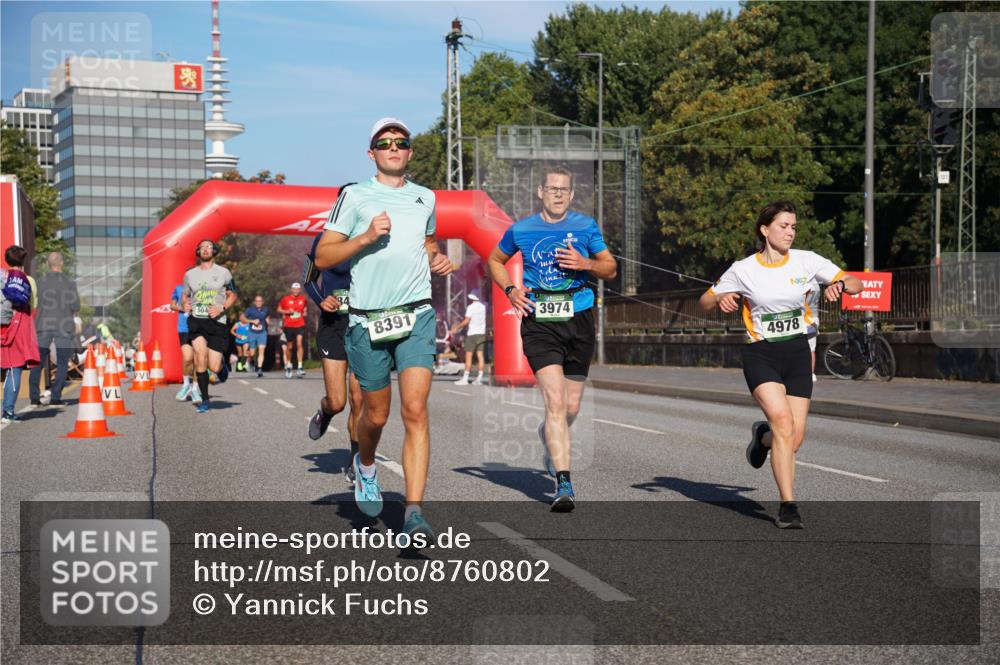 07.09.2025 - BARMER Alsterlauf Yannick Fuchs http://msf.ph/oto/8760802 07.09.2025 09:40:20 Laufen 504, 8391, 3974, 4978 meine-sportfotos.de