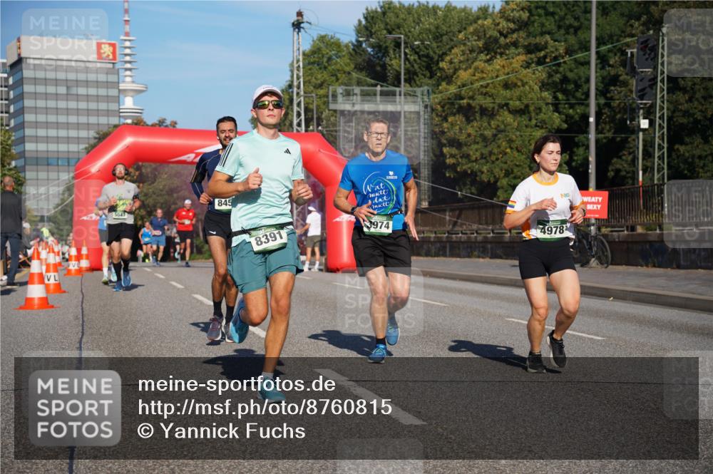 07.09.2025 - BARMER Alsterlauf Yannick Fuchs http://msf.ph/oto/8760815 07.09.2025 09:40:20 Laufen 845, 8391, 3974, 4978 meine-sportfotos.de