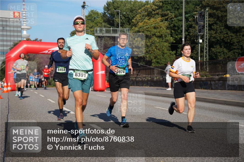 07.09.2025 - BARMER Alsterlauf Yannick Fuchs http://msf.ph/oto/8760838 07.09.2025 09:40:20 Laufen 59, 8454, 3974, 8391, 8 meine-sportfotos.de