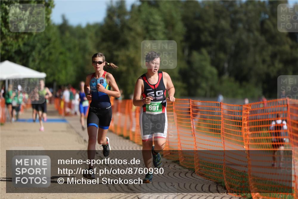 07.09.2025 - 19. Norderstedt Triathlon Michael Strokosch http://msf.ph/oto/8760930 07.09.2025 10:45:38 Laufen 76, 669, 691 meine-sportfotos.de