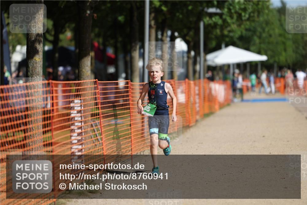 07.09.2025 - 19. Norderstedt Triathlon Michael Strokosch http://msf.ph/oto/8760941 07.09.2025 11:12:38 Laufen 85 meine-sportfotos.de
