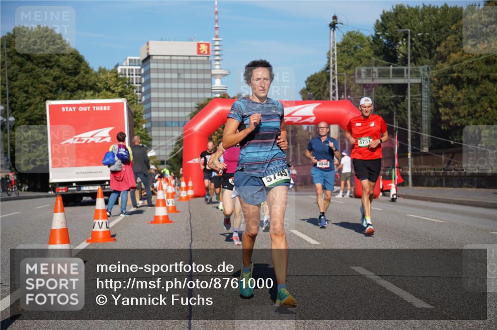 07.09.2025 - BARMER Alsterlauf Yannick Fuchs http://msf.ph/oto/8761000 07.09.2025 09:40:28 Laufen 5745, 4946, 4731 meine-sportfotos.de