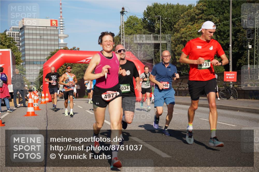07.09.2025 - BARMER Alsterlauf Yannick Fuchs http://msf.ph/oto/8761037 07.09.2025 09:40:30 Laufen 182, 4977, 034, 46, 731 meine-sportfotos.de