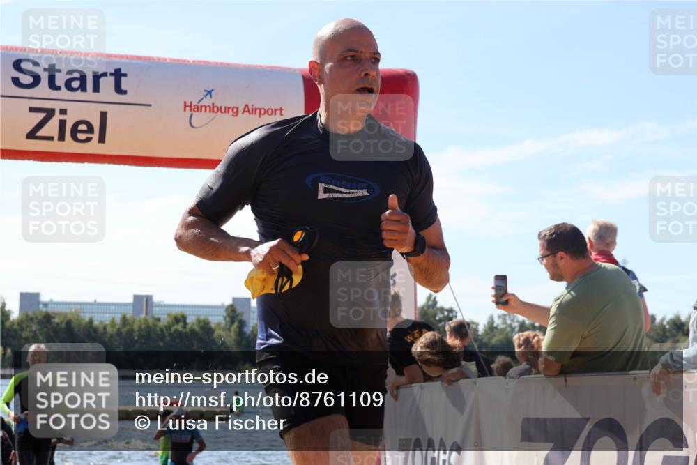 07.09.2025 - 19. Norderstedt Triathlon Luisa Fischer http://msf.ph/oto/8761109 07.09.2025 12:08:33 Schwimmen 141, 1216, 1297 meine-sportfotos.de