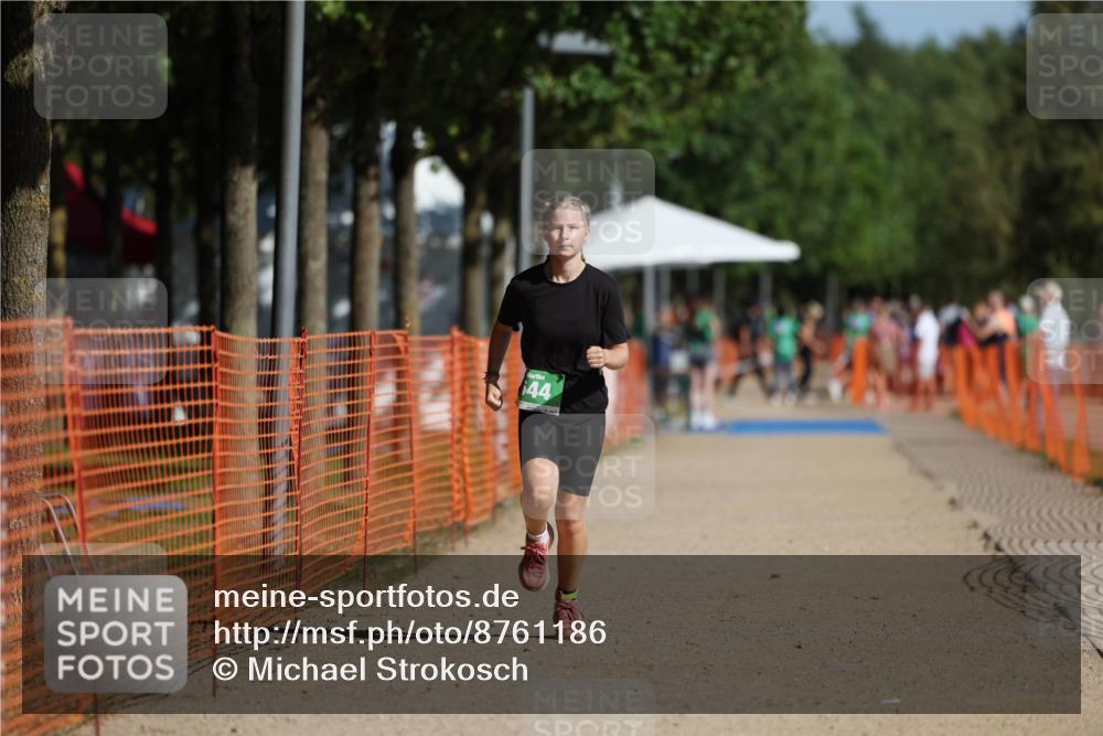 07.09.2025 - 19. Norderstedt Triathlon Michael Strokosch http://msf.ph/oto/8761186 07.09.2025 11:13:16 Laufen 644 meine-sportfotos.de