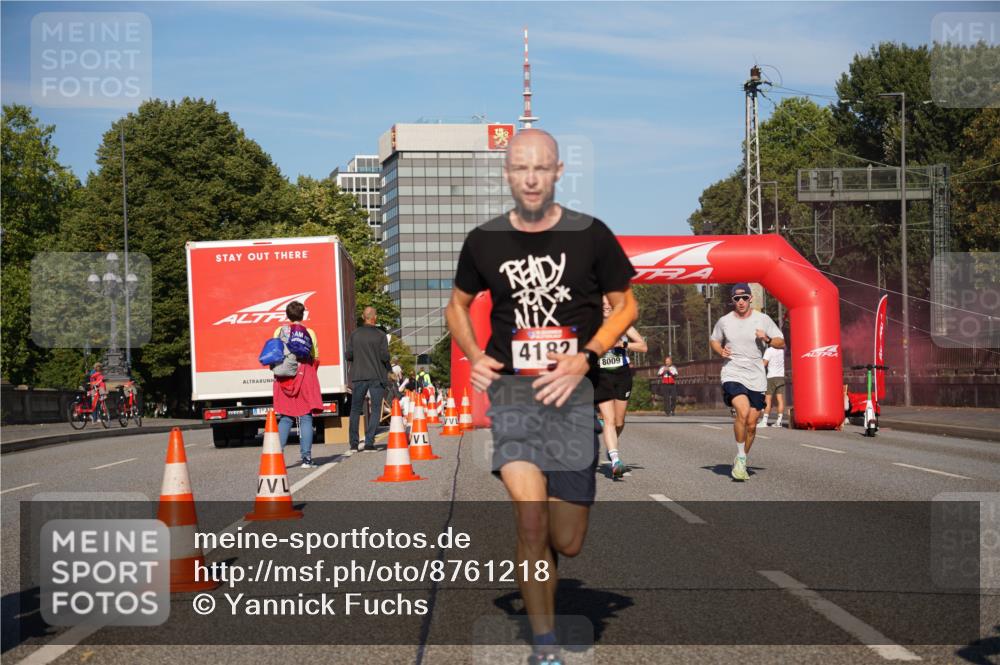 07.09.2025 - BARMER Alsterlauf Yannick Fuchs http://msf.ph/oto/8761218 07.09.2025 09:40:34 Laufen 4182, 8009, 819 meine-sportfotos.de