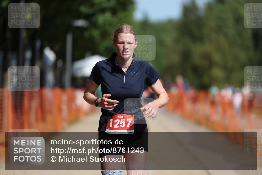 07.09.2025 - 19. Norderstedt Triathlon Michael Strokosch http://msf.ph/oto/8761243 07.09.2025 12:07:54 Laufen 1223, 1257 meine-sportfotos.de
