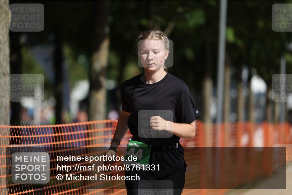 07.09.2025 - 19. Norderstedt Triathlon Michael Strokosch http://msf.ph/oto/8761331 07.09.2025 11:13:20 Laufen 644 meine-sportfotos.de