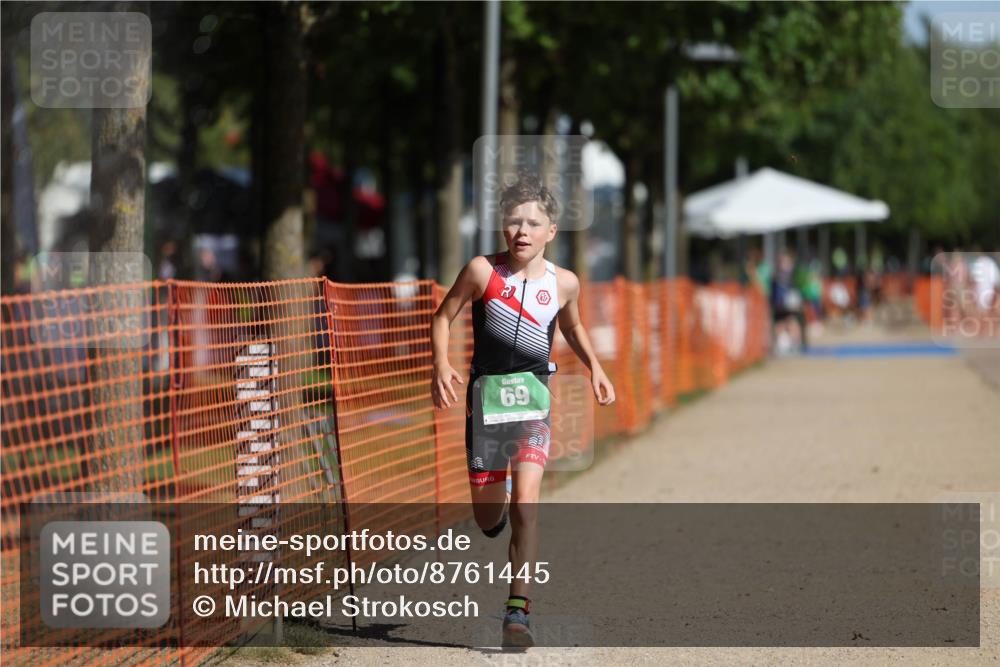 07.09.2025 - 19. Norderstedt Triathlon Michael Strokosch http://msf.ph/oto/8761445 07.09.2025 11:14:09 Laufen 69 meine-sportfotos.de