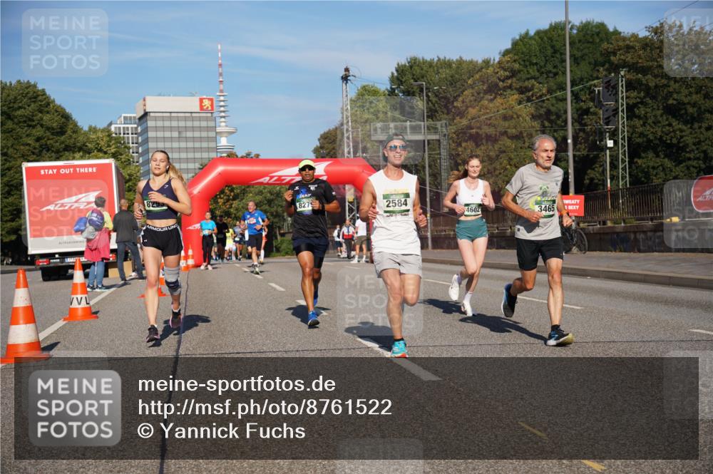 07.09.2025 - BARMER Alsterlauf Yannick Fuchs http://msf.ph/oto/8761522 07.09.2025 09:40:42 Laufen 829, 8275, 2584, 4602, 3465 meine-sportfotos.de
