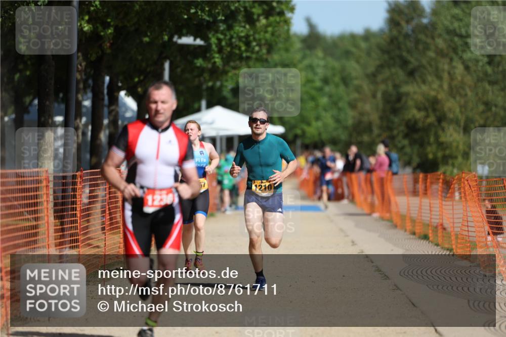 07.09.2025 - 19. Norderstedt Triathlon Michael Strokosch http://msf.ph/oto/8761711 07.09.2025 12:08:18 Laufen 1167, 1210, 1236 meine-sportfotos.de