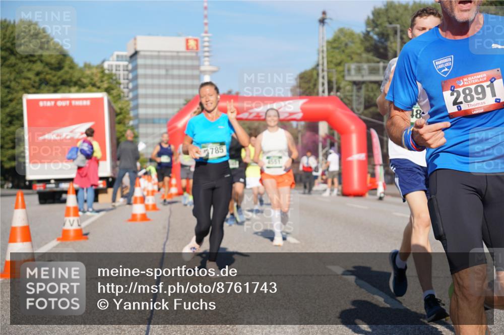 07.09.2025 - BARMER Alsterlauf Yannick Fuchs http://msf.ph/oto/8761743 07.09.2025 09:40:49 Laufen 785, 18, 10, 36, 2891 meine-sportfotos.de