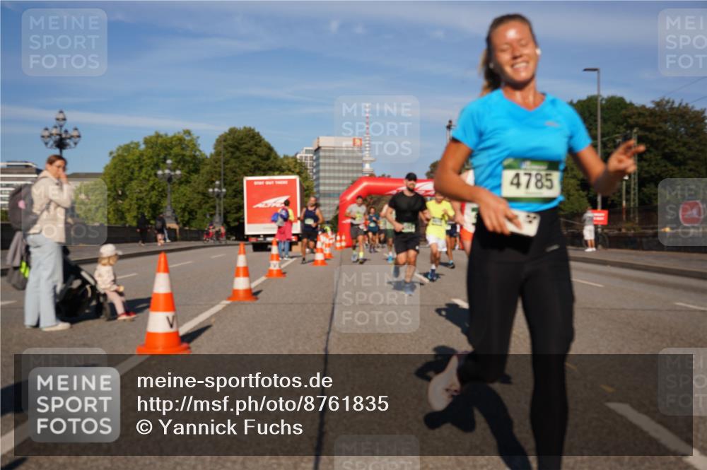 07.09.2025 - BARMER Alsterlauf Yannick Fuchs http://msf.ph/oto/8761835 07.09.2025 09:40:51 Laufen 4785 meine-sportfotos.de