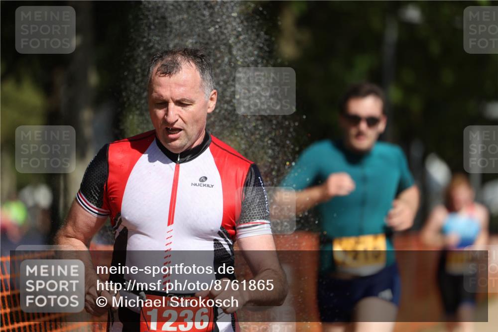 07.09.2025 - 19. Norderstedt Triathlon Michael Strokosch http://msf.ph/oto/8761865 07.09.2025 12:08:21 Laufen 1167, 1210, 1236 meine-sportfotos.de