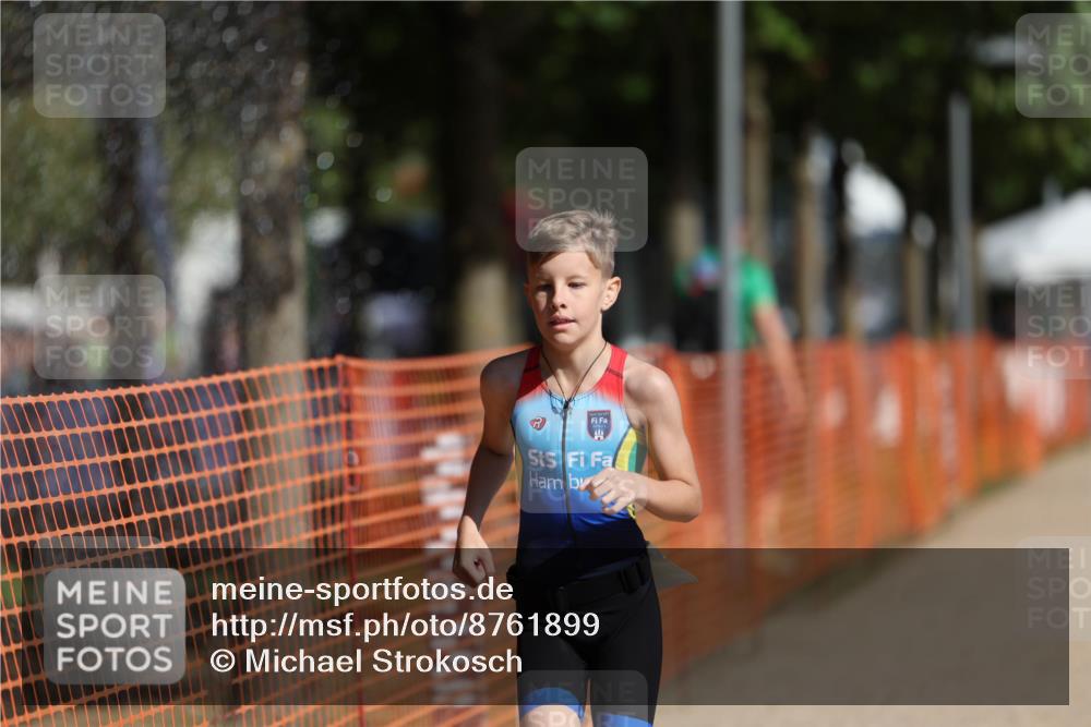07.09.2025 - 19. Norderstedt Triathlon Michael Strokosch http://msf.ph/oto/8761899 07.09.2025 11:15:08 Laufen 98 meine-sportfotos.de
