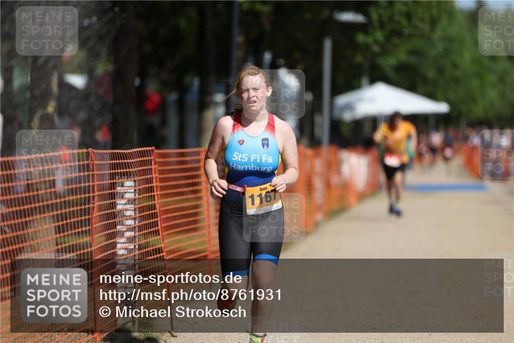 07.09.2025 - 19. Norderstedt Triathlon Michael Strokosch http://msf.ph/oto/8761931 07.09.2025 12:08:23 Laufen 149, 1167, 1210, 1236 meine-sportfotos.de