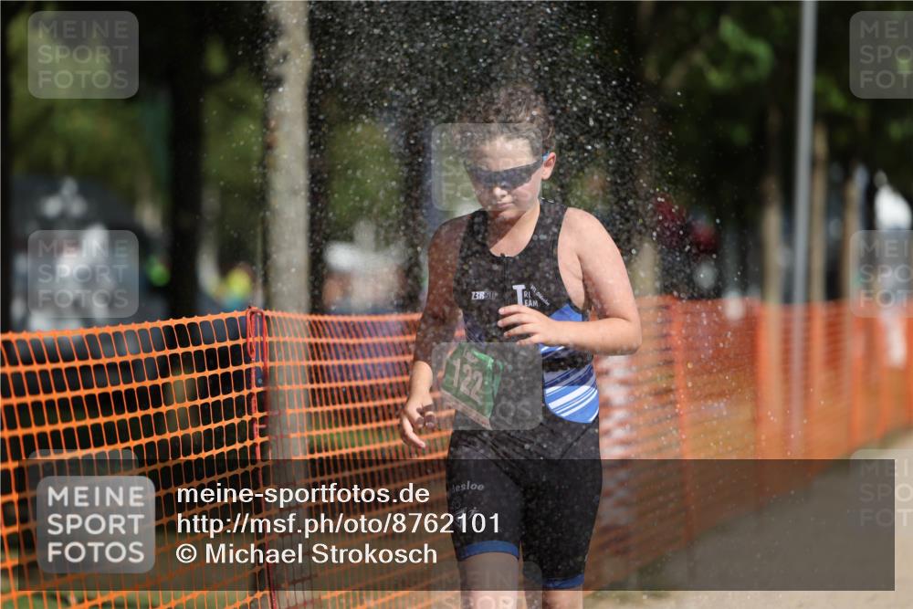 07.09.2025 - 19. Norderstedt Triathlon Michael Strokosch http://msf.ph/oto/8762101 07.09.2025 11:15:34 Laufen 122 meine-sportfotos.de