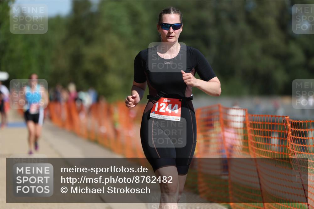 07.09.2025 - 19. Norderstedt Triathlon Michael Strokosch http://msf.ph/oto/8762482 07.09.2025 12:08:57 Laufen 185, 793, 806, 1244 meine-sportfotos.de
