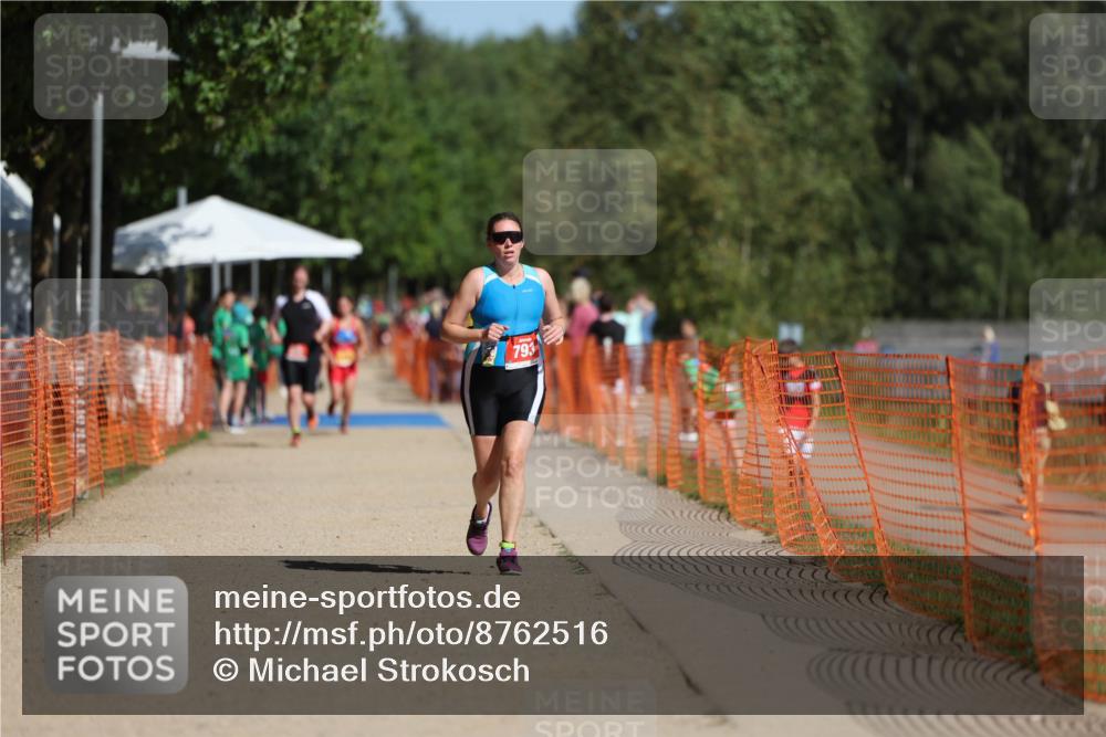 07.09.2025 - 19. Norderstedt Triathlon Michael Strokosch http://msf.ph/oto/8762516 07.09.2025 12:08:59 Laufen 793, 1244 meine-sportfotos.de