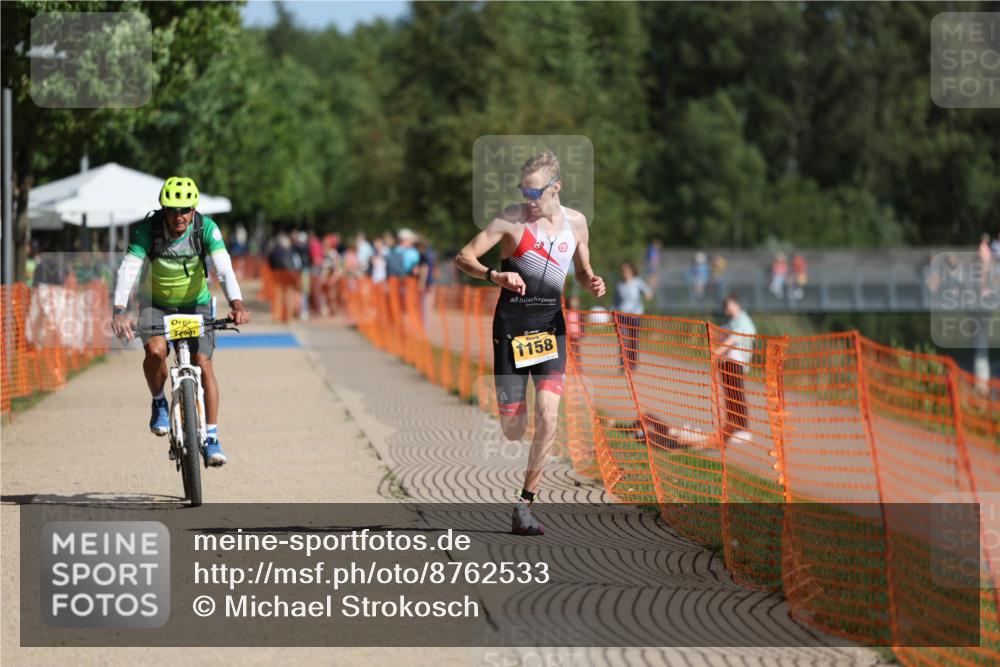 07.09.2025 - 19. Norderstedt Triathlon Michael Strokosch http://msf.ph/oto/8762533 07.09.2025 11:28:12 Laufen 1158 meine-sportfotos.de