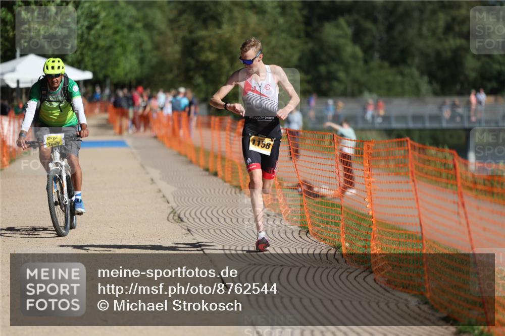 07.09.2025 - 19. Norderstedt Triathlon Michael Strokosch http://msf.ph/oto/8762544 07.09.2025 11:28:12 Laufen 1158 meine-sportfotos.de