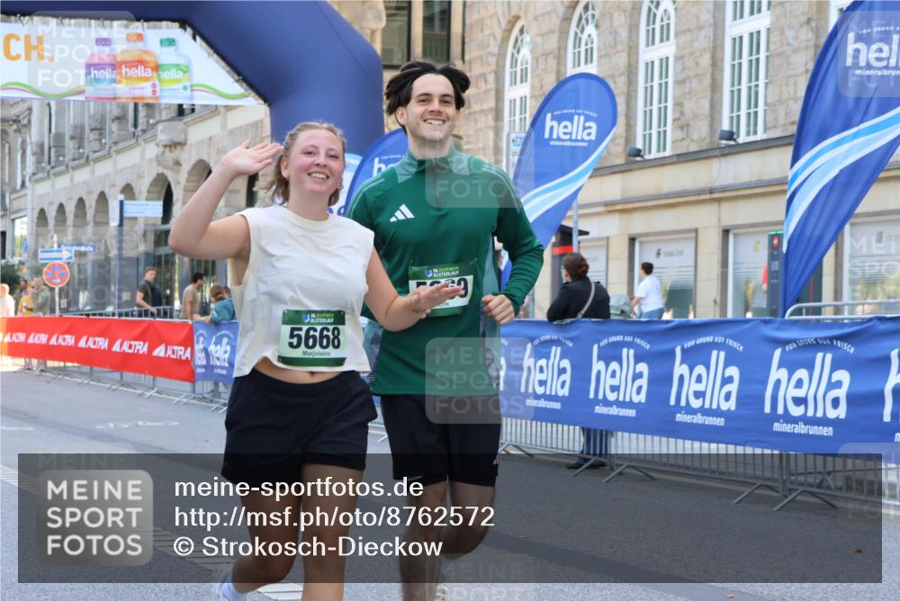 07.09.2025 - BARMER Alsterlauf Strokosch-Dieckow http://msf.ph/oto/8762572 07.09.2025 10:28:25 Ziel 2485, 3542, 3553, 4688, 4689, 4804, 5985 meine-sportfotos.de