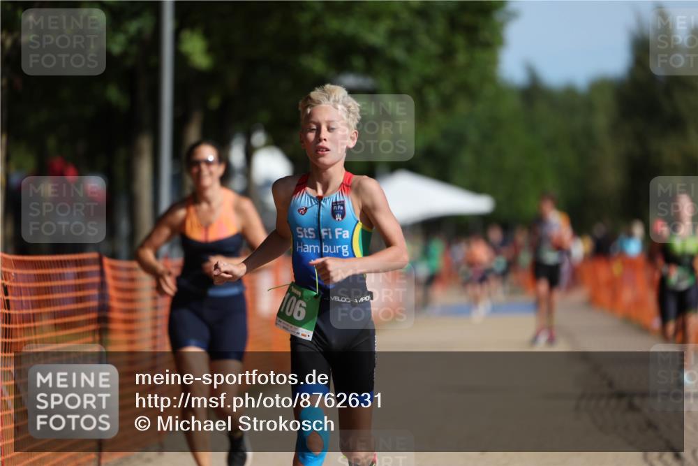 07.09.2025 - 19. Norderstedt Triathlon Michael Strokosch http://msf.ph/oto/8762631 07.09.2025 10:46:55 Laufen 105, 106, 646, 1144 meine-sportfotos.de