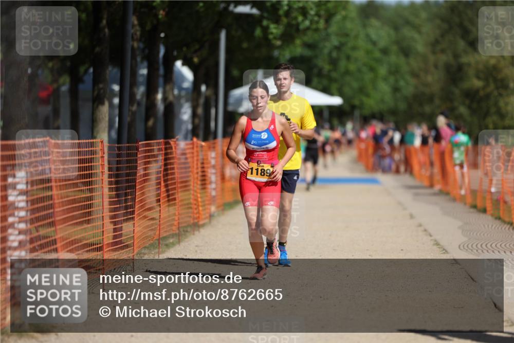07.09.2025 - 19. Norderstedt Triathlon Michael Strokosch http://msf.ph/oto/8762665 07.09.2025 12:09:16 Laufen 228, 849, 1189 meine-sportfotos.de