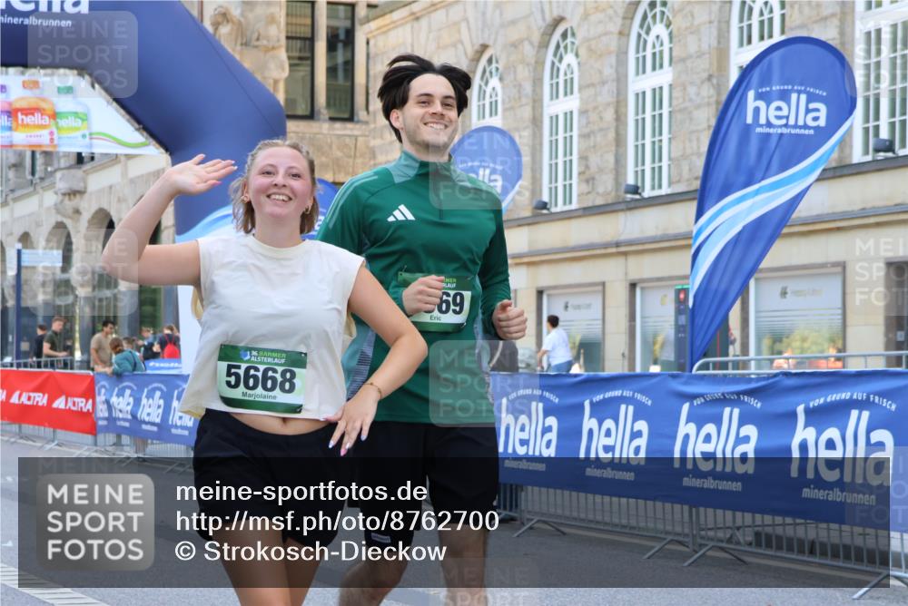 07.09.2025 - BARMER Alsterlauf Strokosch-Dieckow http://msf.ph/oto/8762700 07.09.2025 10:28:25 Ziel 2485, 3542, 3553, 4688, 4689, 4804, 5985 meine-sportfotos.de