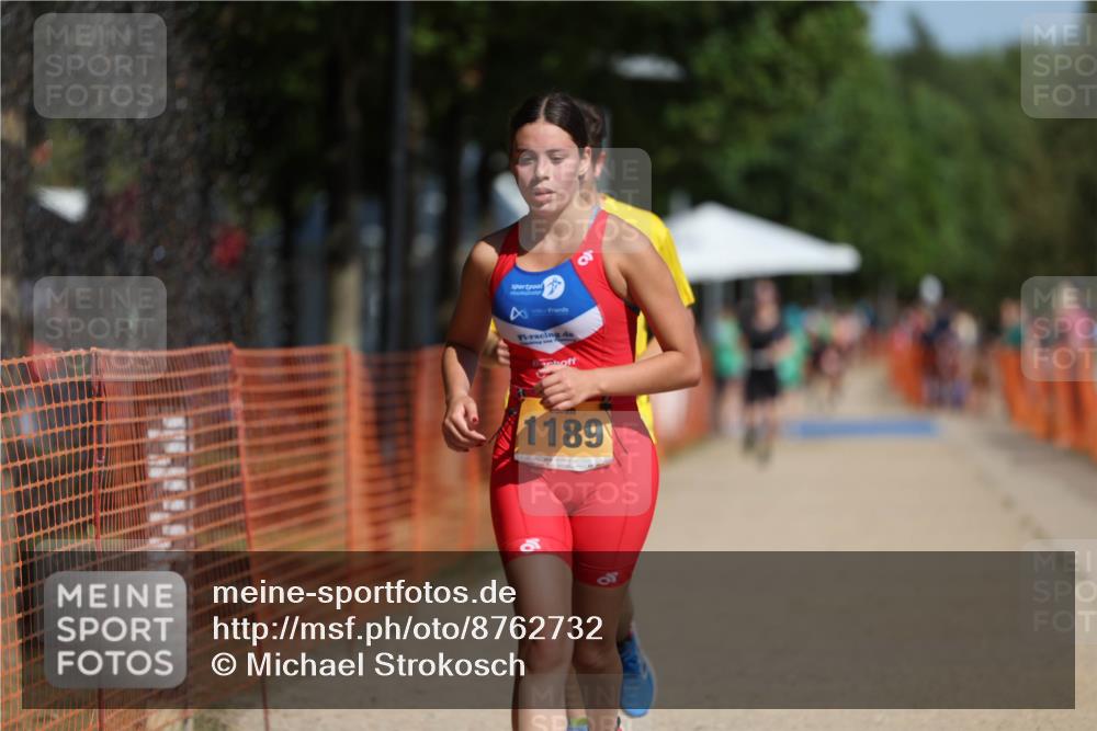 07.09.2025 - 19. Norderstedt Triathlon Michael Strokosch http://msf.ph/oto/8762732 07.09.2025 12:09:19 Laufen 228, 849, 1189 meine-sportfotos.de