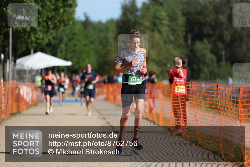 07.09.2025 - 19. Norderstedt Triathlon Michael Strokosch http://msf.ph/oto/8762756 07.09.2025 10:47:02 Laufen 105, 674, 693, 1144 meine-sportfotos.de