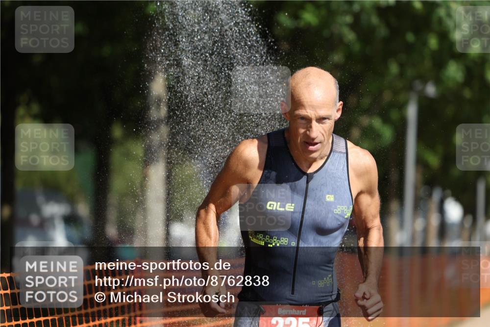 07.09.2025 - 19. Norderstedt Triathlon Michael Strokosch http://msf.ph/oto/8762838 07.09.2025 11:28:38 Laufen 225 meine-sportfotos.de