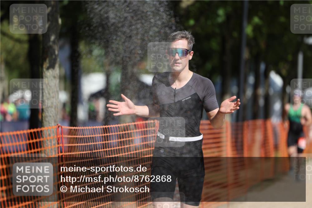 07.09.2025 - 19. Norderstedt Triathlon Michael Strokosch http://msf.ph/oto/8762868 07.09.2025 12:09:34 Laufen 859, 1383 meine-sportfotos.de