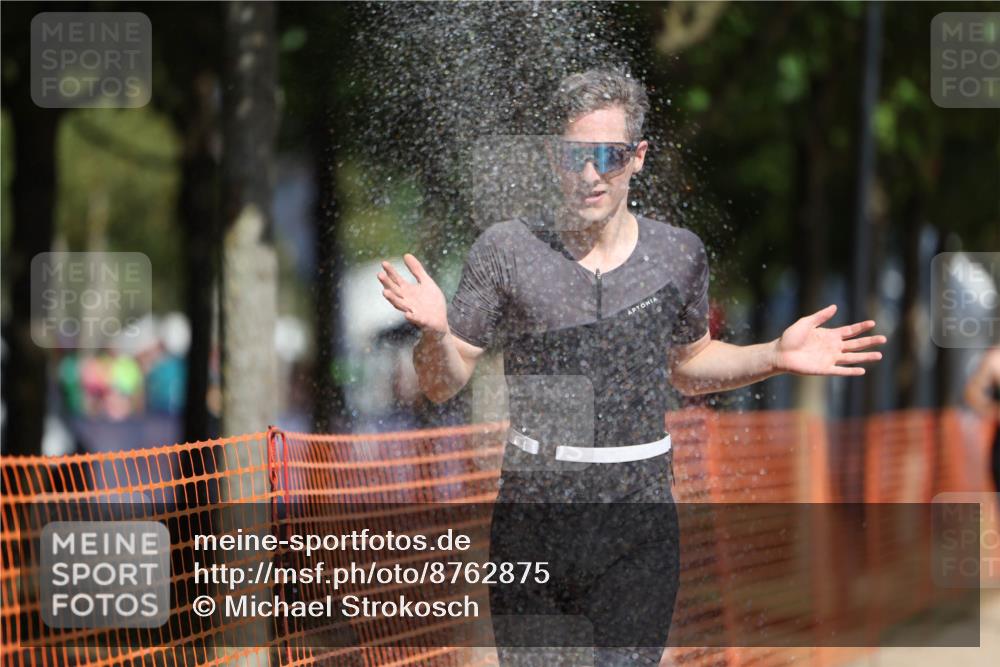 07.09.2025 - 19. Norderstedt Triathlon Michael Strokosch http://msf.ph/oto/8762875 07.09.2025 12:09:35 Laufen 859, 1383 meine-sportfotos.de