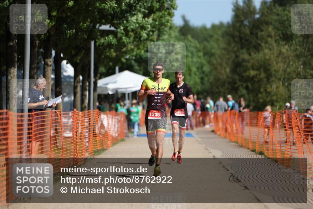 07.09.2025 - 19. Norderstedt Triathlon Michael Strokosch http://msf.ph/oto/8762922 07.09.2025 11:29:21 Laufen 1335, 1355 meine-sportfotos.de
