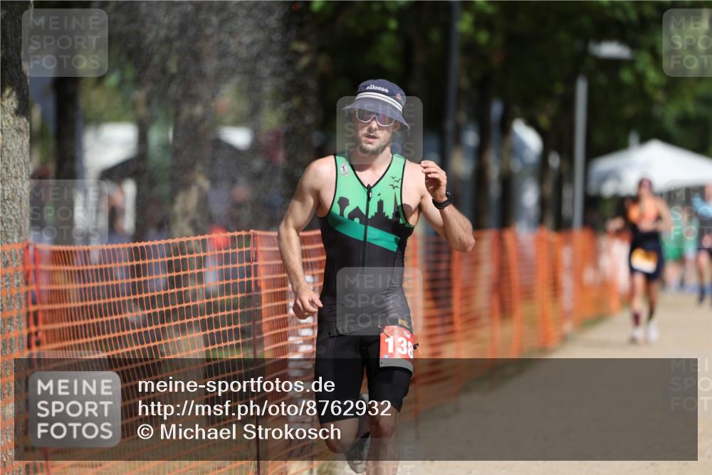 07.09.2025 - 19. Norderstedt Triathlon Michael Strokosch http://msf.ph/oto/8762932 07.09.2025 12:09:39 Laufen 1195, 1383 meine-sportfotos.de