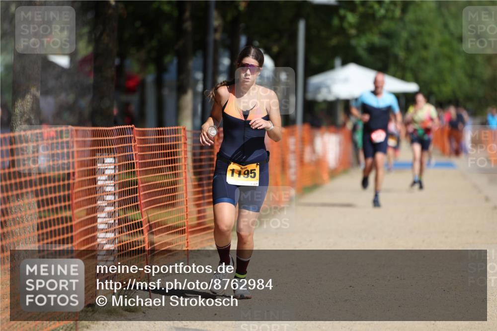 07.09.2025 - 19. Norderstedt Triathlon Michael Strokosch http://msf.ph/oto/8762984 07.09.2025 12:09:45 Laufen 1195, 1319 meine-sportfotos.de